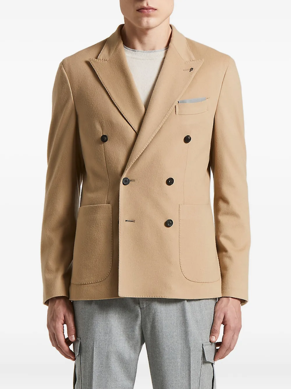 Двубортный пиджак с накладными карманами Peserico, нейтральный
Двубортный пиджак с накладными карманами Peserico, нейтральный