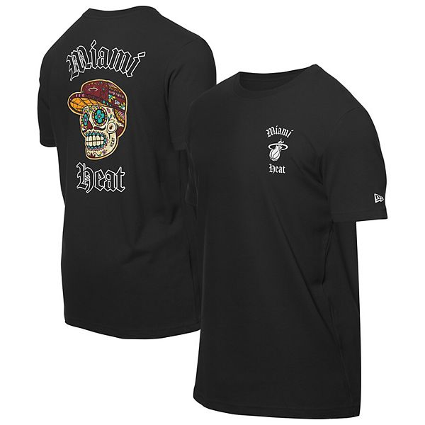 Мужская черная футболка Miami Heat Sugar Skulls New Era
Мужская черная футболка Miami Heat Sugar Skulls New Era