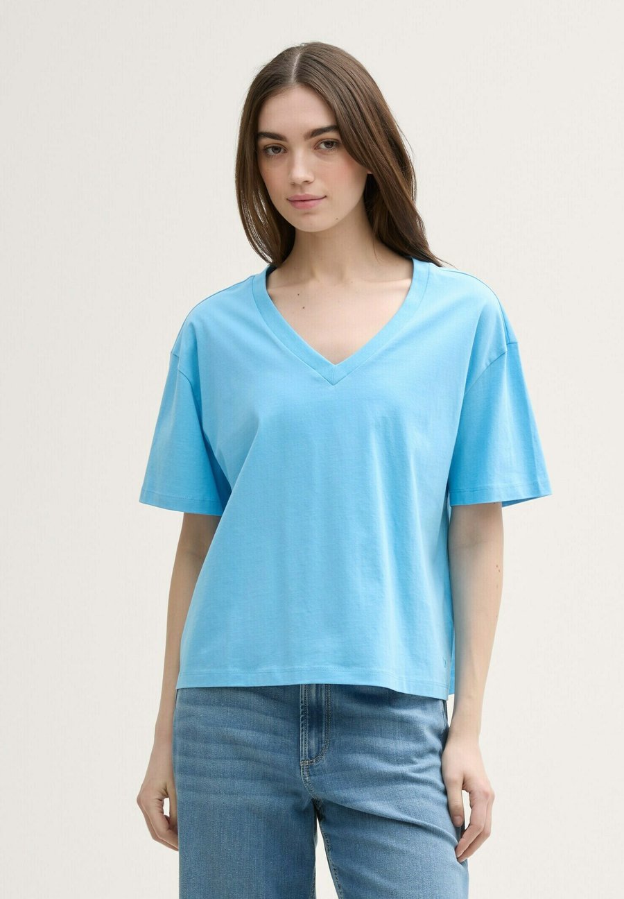 Футболка TOM TAILOR DENIM BOXY V NECK, Clear Light Blue/Light Blue, Синий, Футболка TOM TAILOR DENIM BOXY V NECK, Clear Light Blue/Light Blue
Футболка TOM TAILOR DENIM BOXY V NECK, Clear Light Blue/Light Blue, Синий, Футболка TOM TAILOR DENIM BOXY V NECK, Clear Light Blue/Light Blue