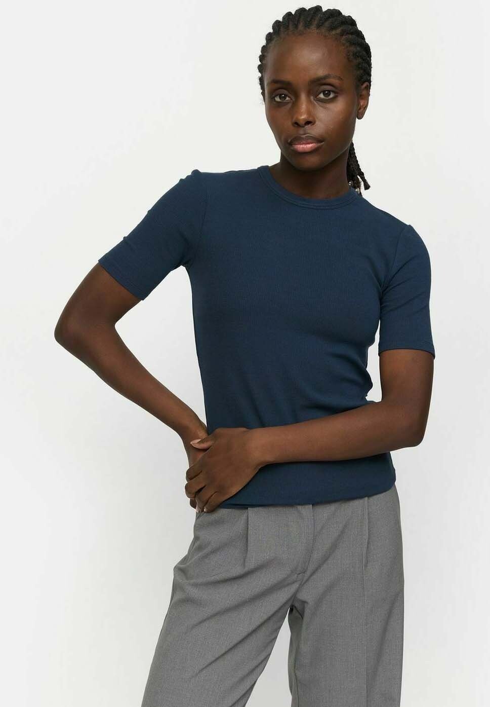 Базовая футболка FENJA Soft Rebels, темно-синий
Базовая футболка FENJA Soft Rebels, темно-синий