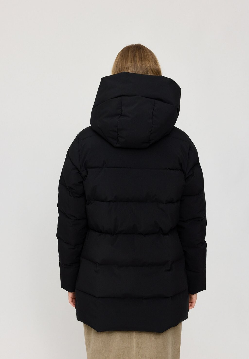 Зимнее пальто Angela Mazine, черный
Зимнее пальто Angela Mazine, черный