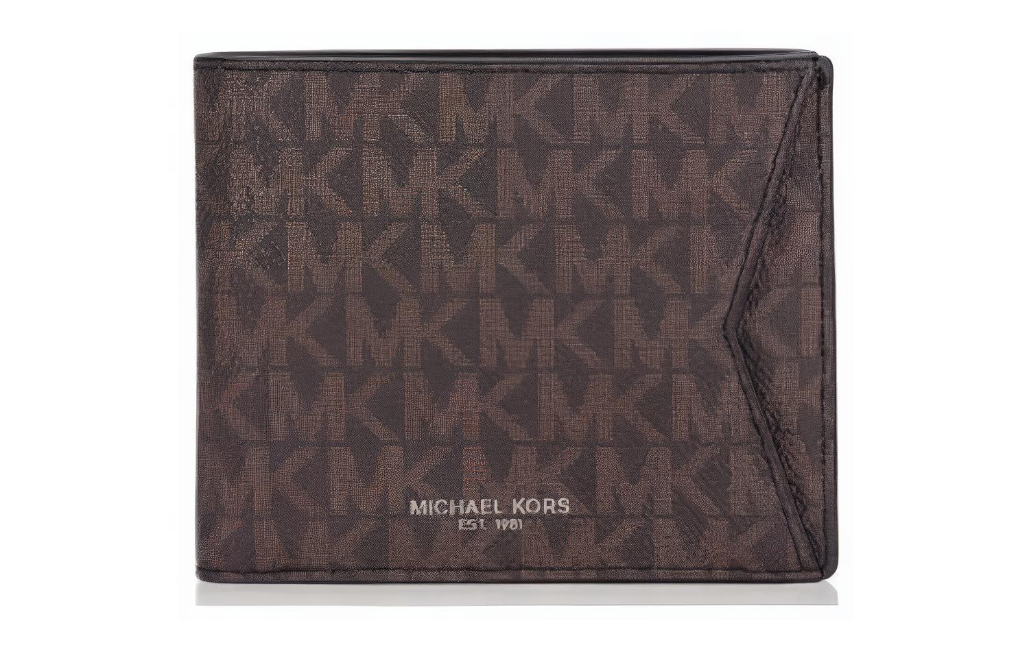Комплект дорожных сумок Luggage Collection MICHAEL KORS
Комплект дорожных сумок Luggage Collection MICHAEL KORS