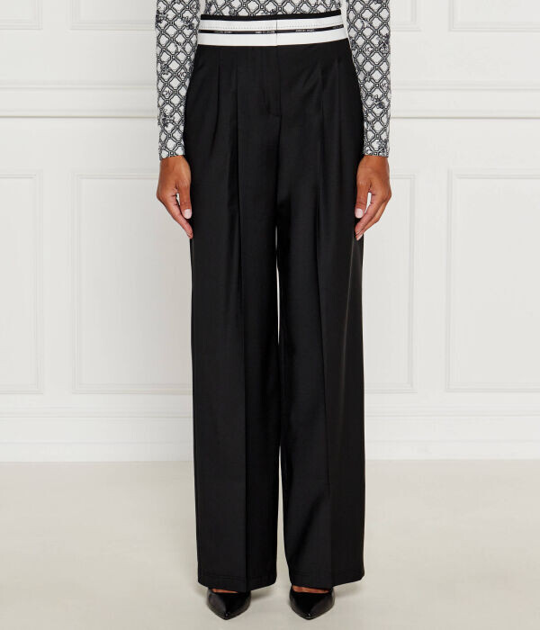 Брюки-чиносы Marc Cain Flare Fit, черный
Брюки-чиносы Marc Cain Flare Fit, черный