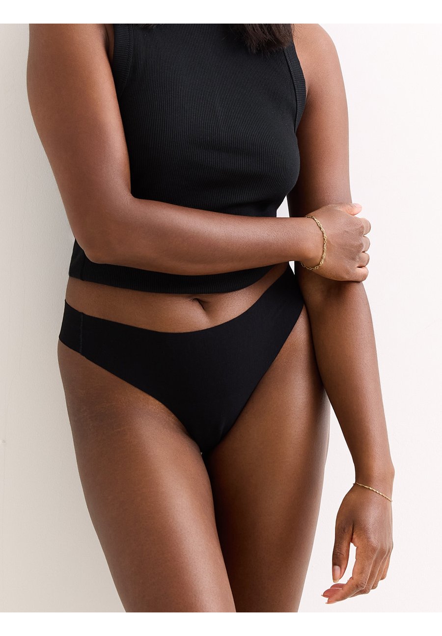 Трусы Erlich Textil Thong, Schwarz/Black
Трусы Erlich Textil Thong, Schwarz/Black