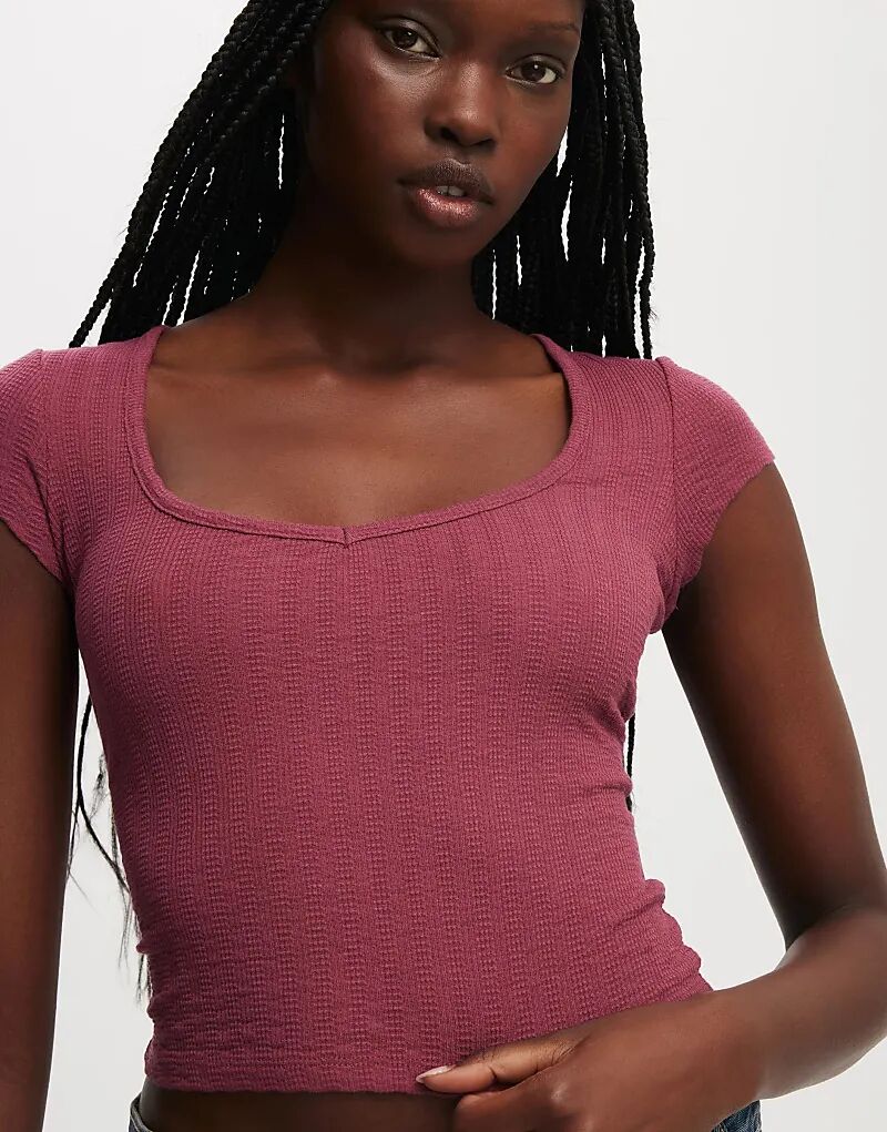Топ-топ Hailey с коротким рукавом бордового цвета
Топ-топ Hailey с коротким рукавом бордового цвета