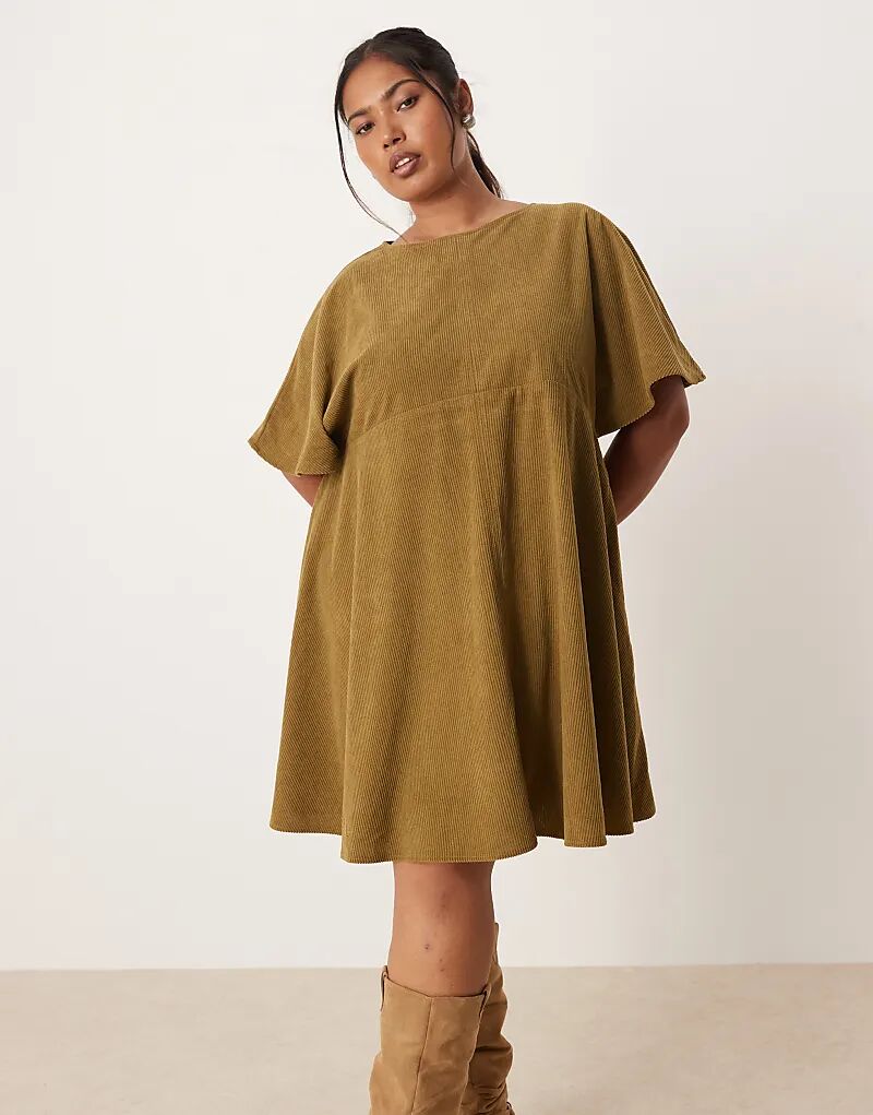 Мини-платье-футболка ASOS DESIGN Curve с отделкой вельветом и строчкой оливкового цвета
Мини-платье-футболка ASOS DESIGN Curve с отделкой вельветом и строчкой оливкового цвета