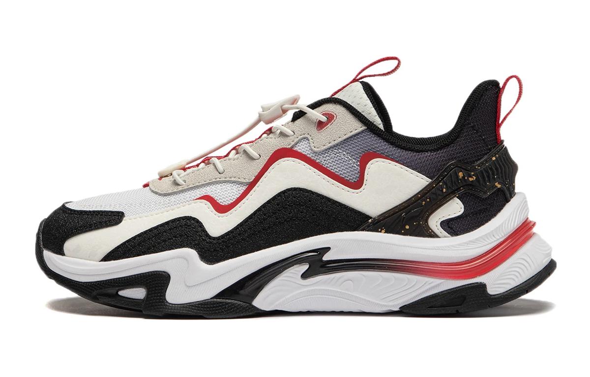 Yunchuan V3 Устойчивые к истиранию низкие детские повседневные кроссовки черно-бело-красные LINING YOUNG 
Yunchuan V3 Устойчивые к истиранию низкие детские повседневные кроссовки черно-бело-красные LINING YOUNG