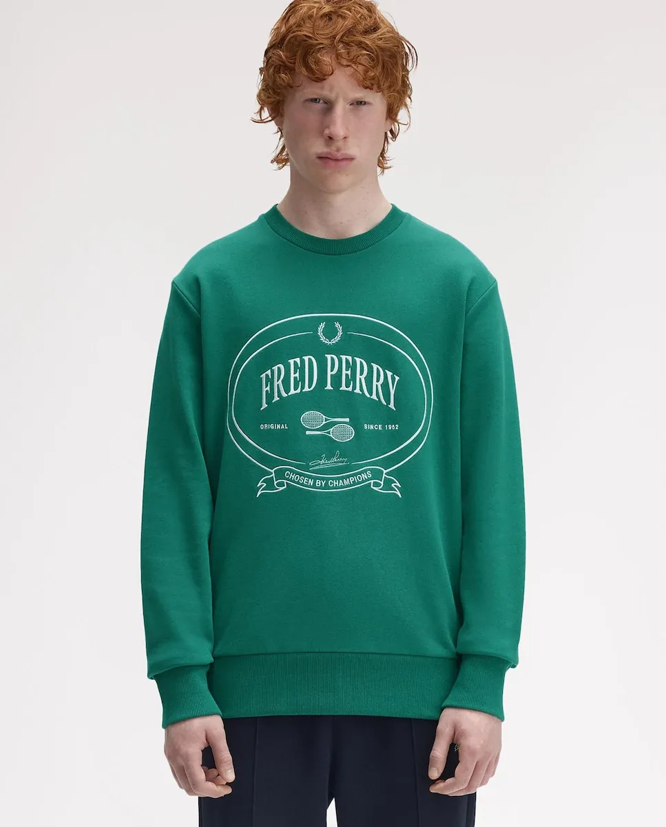 Мужская толстовка с круглым вырезом и рисунком на передней части Fred Perry, зеленый
Мужская толстовка с круглым вырезом и рисунком на передней части Fred Perry, зеленый