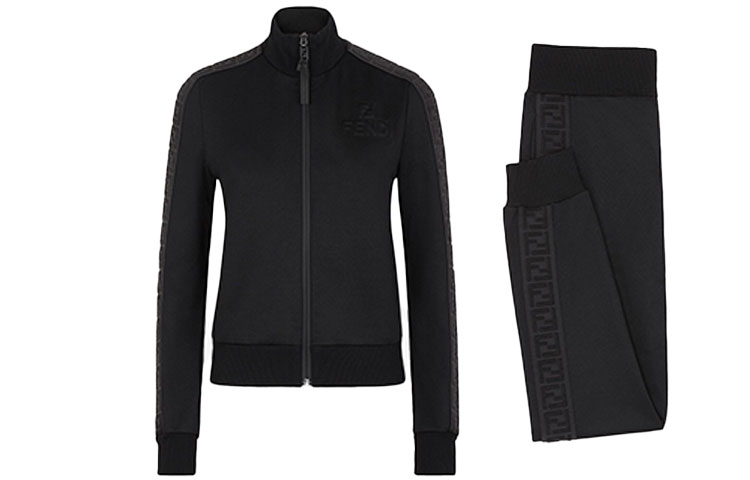 FENDI Повседневный костюм женский черный
FENDI Повседневный костюм женский черный