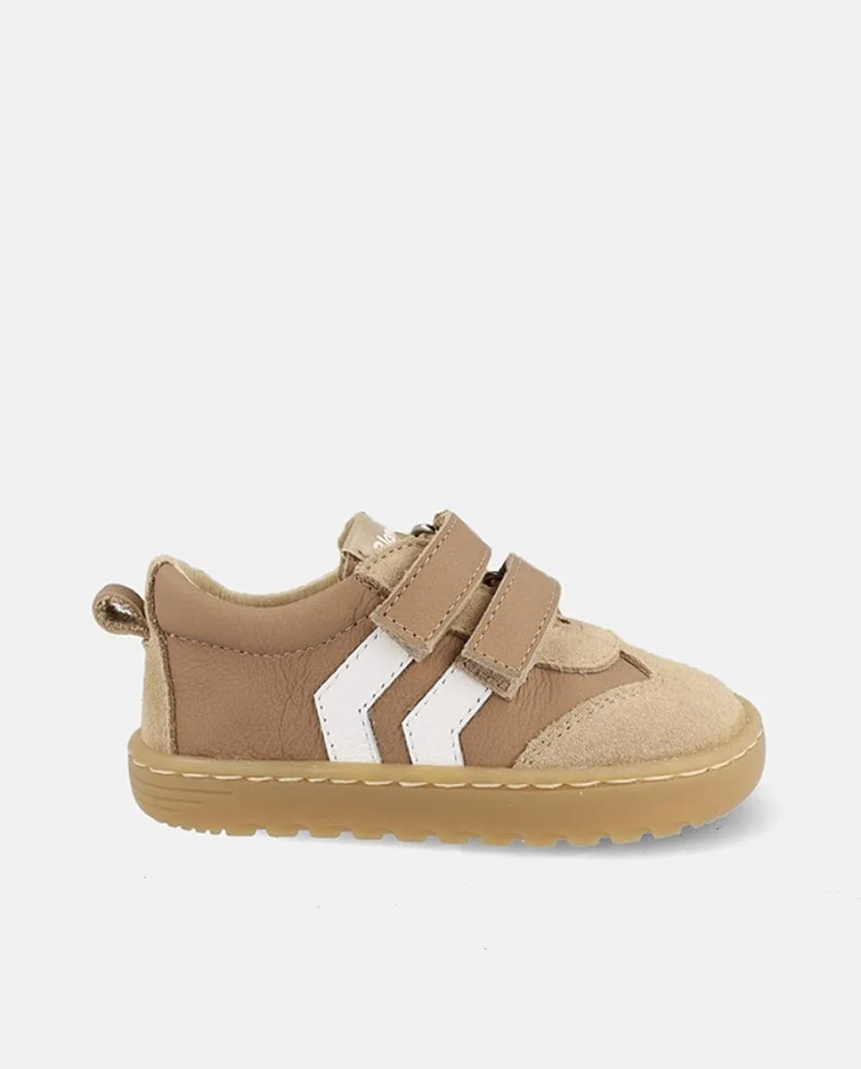 Детские спортивные брюки для мальчика на эластичных шнурках с застежкой велкро Blanditos, коричневый
Детские спортивные брюки для мальчика на эластичных шнурках с застежкой велкро Blanditos, коричневый