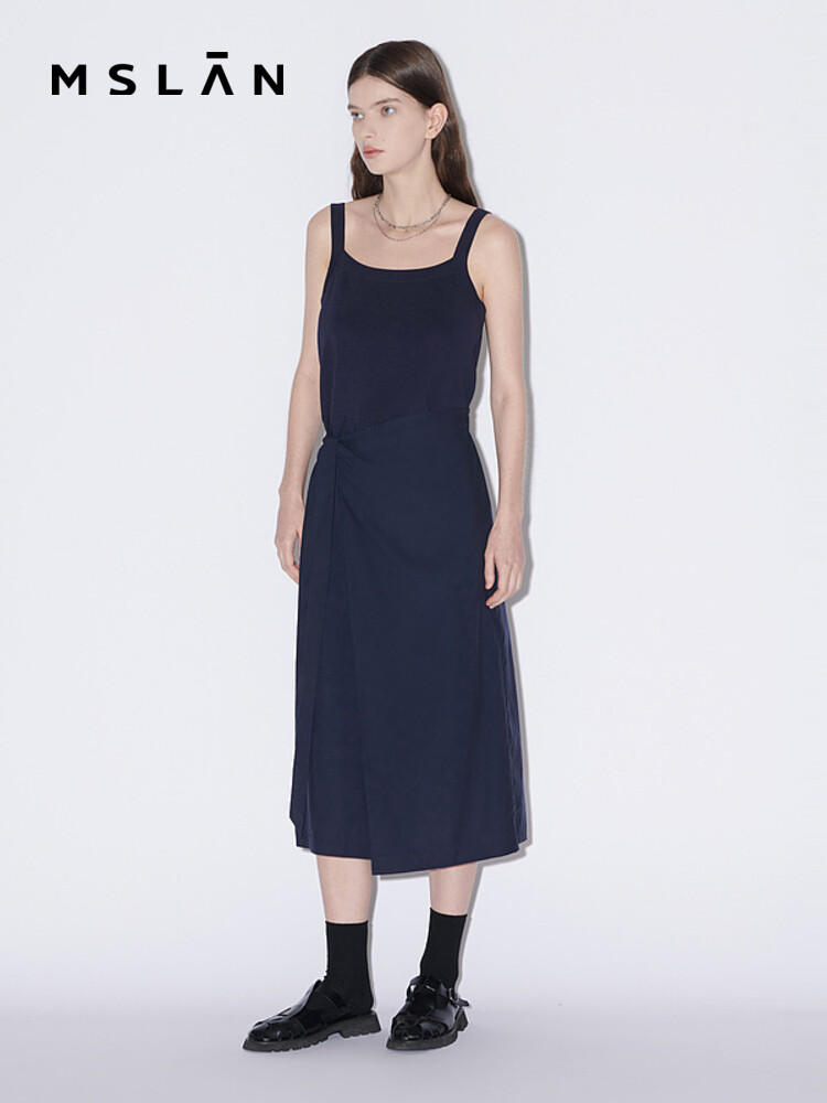 Платье MSlan во французском стиле, темно-синий
Платье MSlan во французском стиле, темно-синий