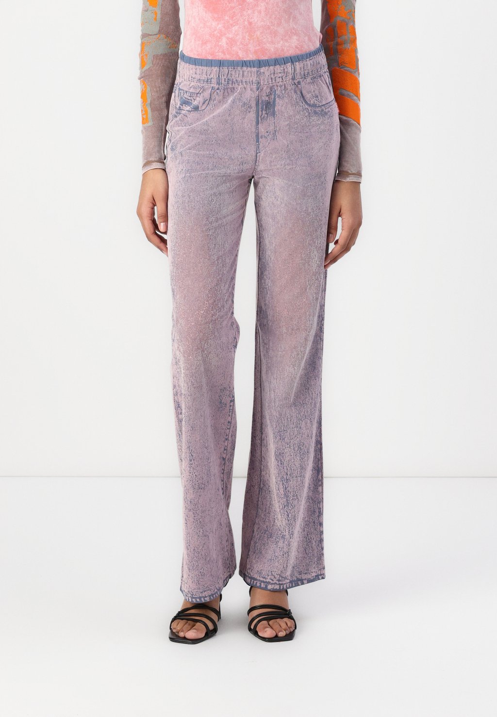 Спортивные штаны NERV Diesel, цвет Rose Gold-Coloured
Спортивные штаны NERV Diesel, цвет Rose Gold-Coloured