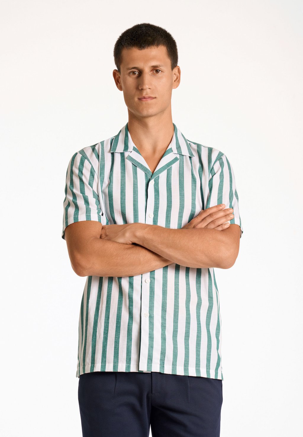 Рубашка STRIPED RESORT Lindbergh, зеленый
Рубашка STRIPED RESORT Lindbergh, зеленый