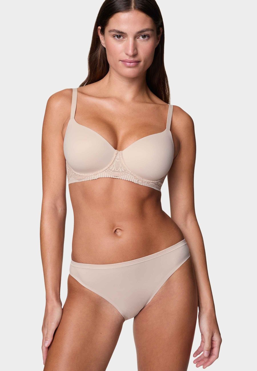 Низ бикини Marks & Spencer 3PACK, Nude
Низ бикини Marks & Spencer 3PACK, Nude