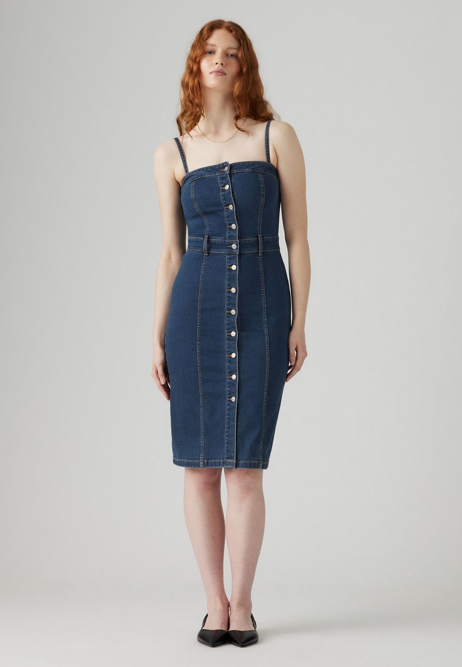 Платье Levi's BUSTIER DRESS, Upper East Side/Dark-Blue Denim
Платье Levi's BUSTIER DRESS, Upper East Side/Dark-Blue Denim