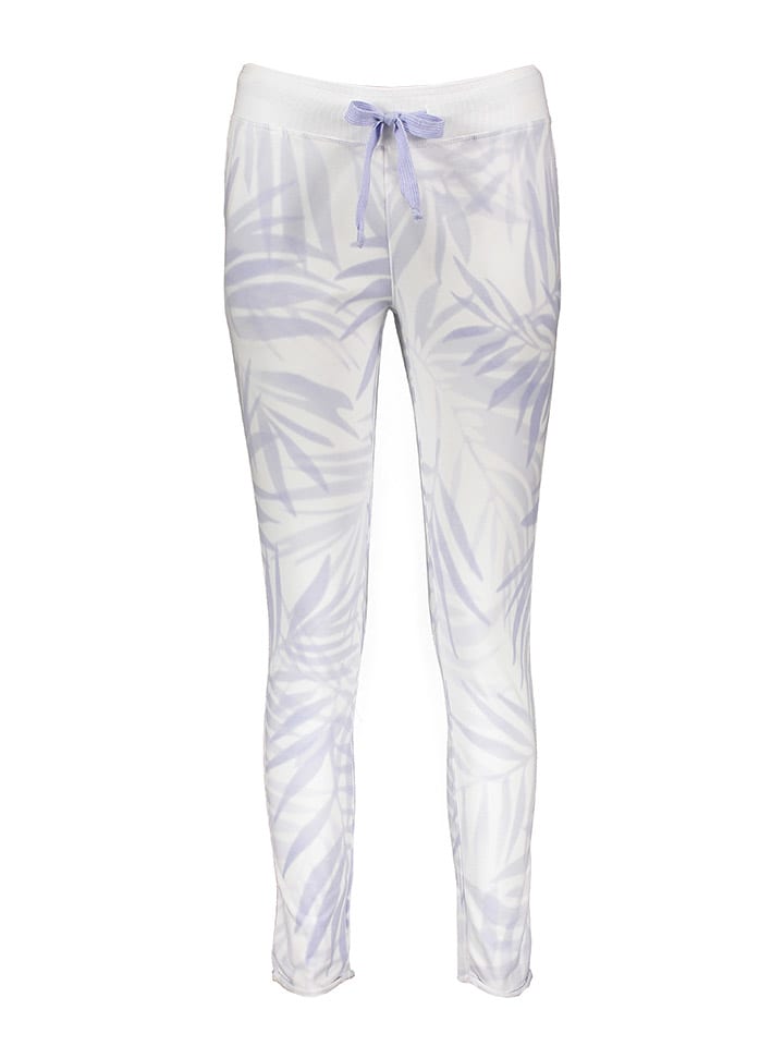 Спортивные штаны Juvia, цвет weiß/flieder
Спортивные штаны Juvia, цвет weiß/flieder