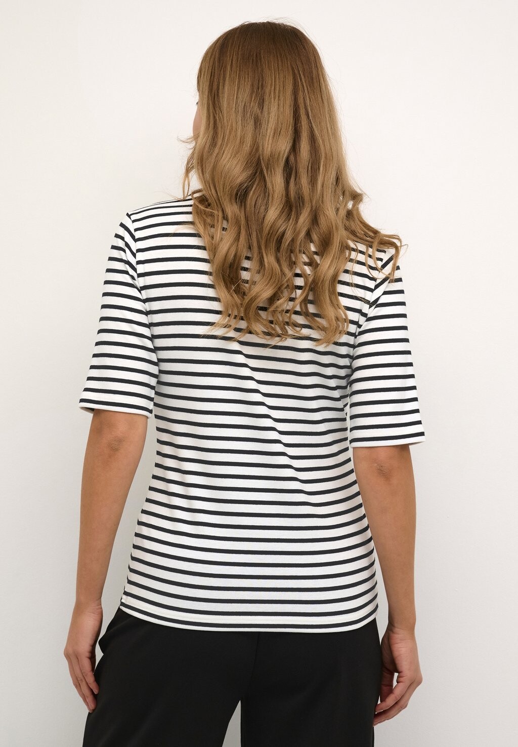 Принт на футболке LIDDY LOVE Kaffe, кремовый
Принт на футболке LIDDY LOVE Kaffe, кремовый