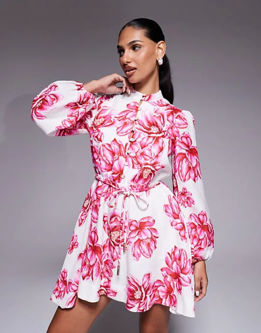 Розовое платье мини с пуговицами и завязкой на талии Forever New
Розовое платье мини с пуговицами и завязкой на талии Forever New