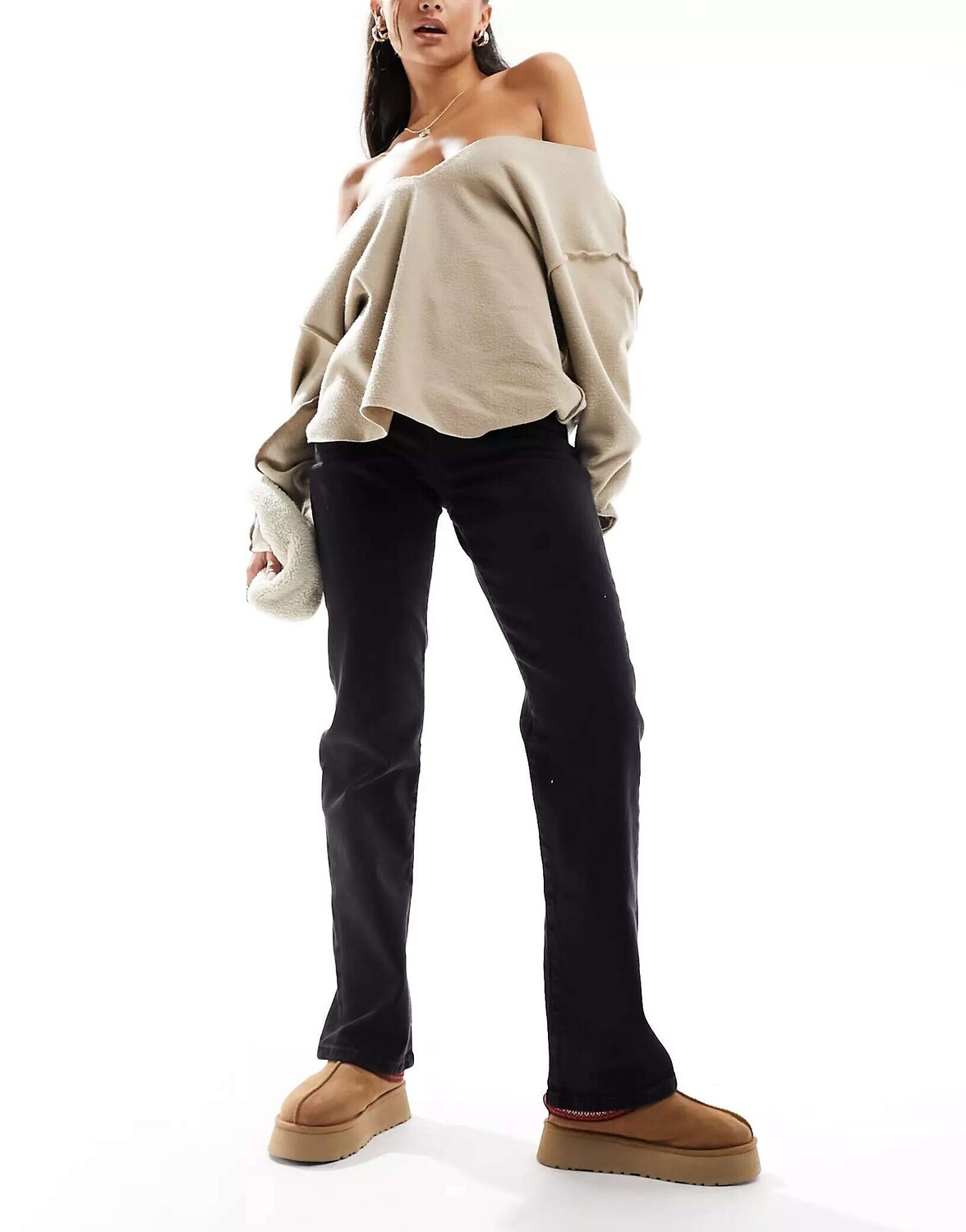 Черные прямые джинсы с завышенной талией Pieces Karen
Черные прямые джинсы с завышенной талией Pieces Karen