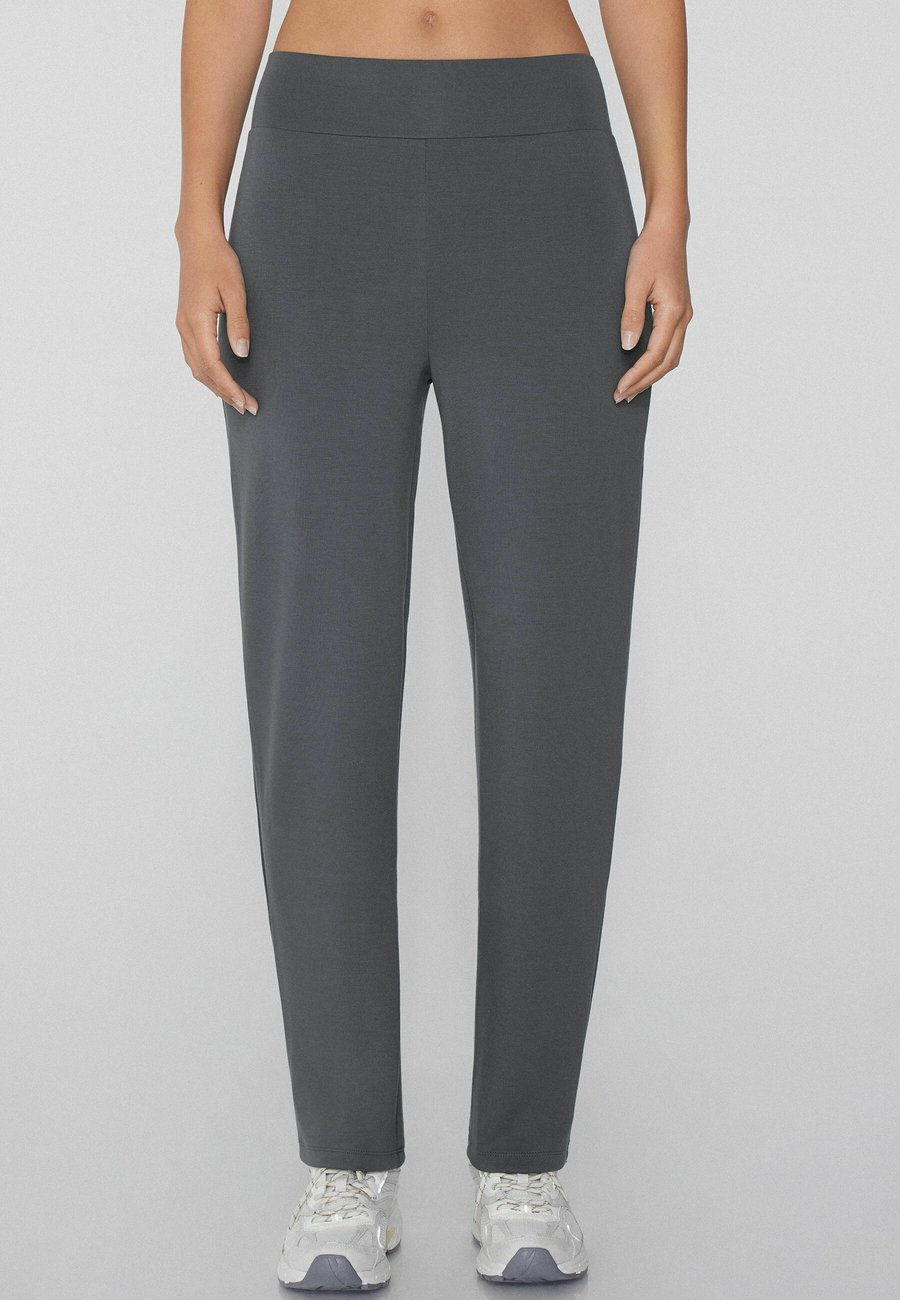 Брюки Tezenis Trousers, Grey/Mottled Light Grey
Брюки Tezenis Trousers, Grey/Mottled Light Grey