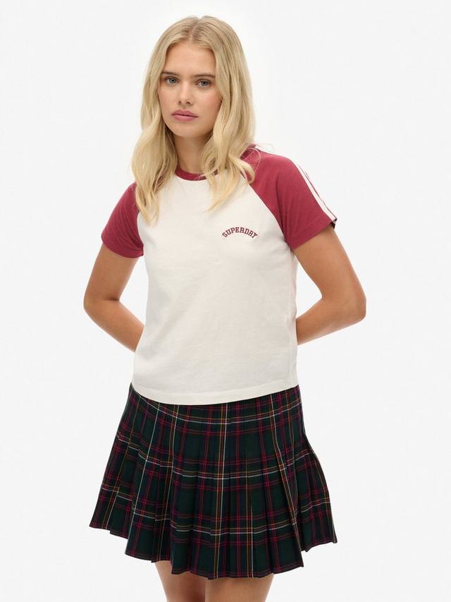 Футболка Essential Logo Retro Superdry, Desert Bone/Red
Футболка Essential Logo Retro Superdry, Desert Bone/Red