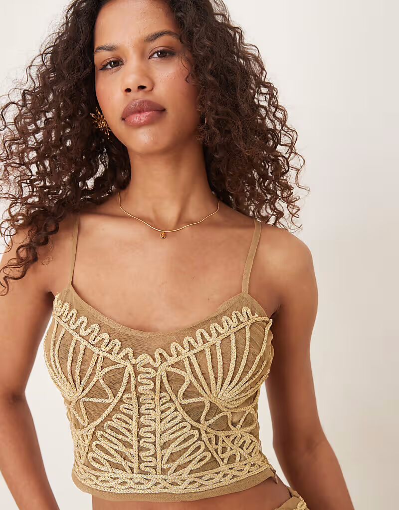 Топ-комбинация с отделкой золотой нитью Asos Design
Топ-комбинация с отделкой золотой нитью Asos Design