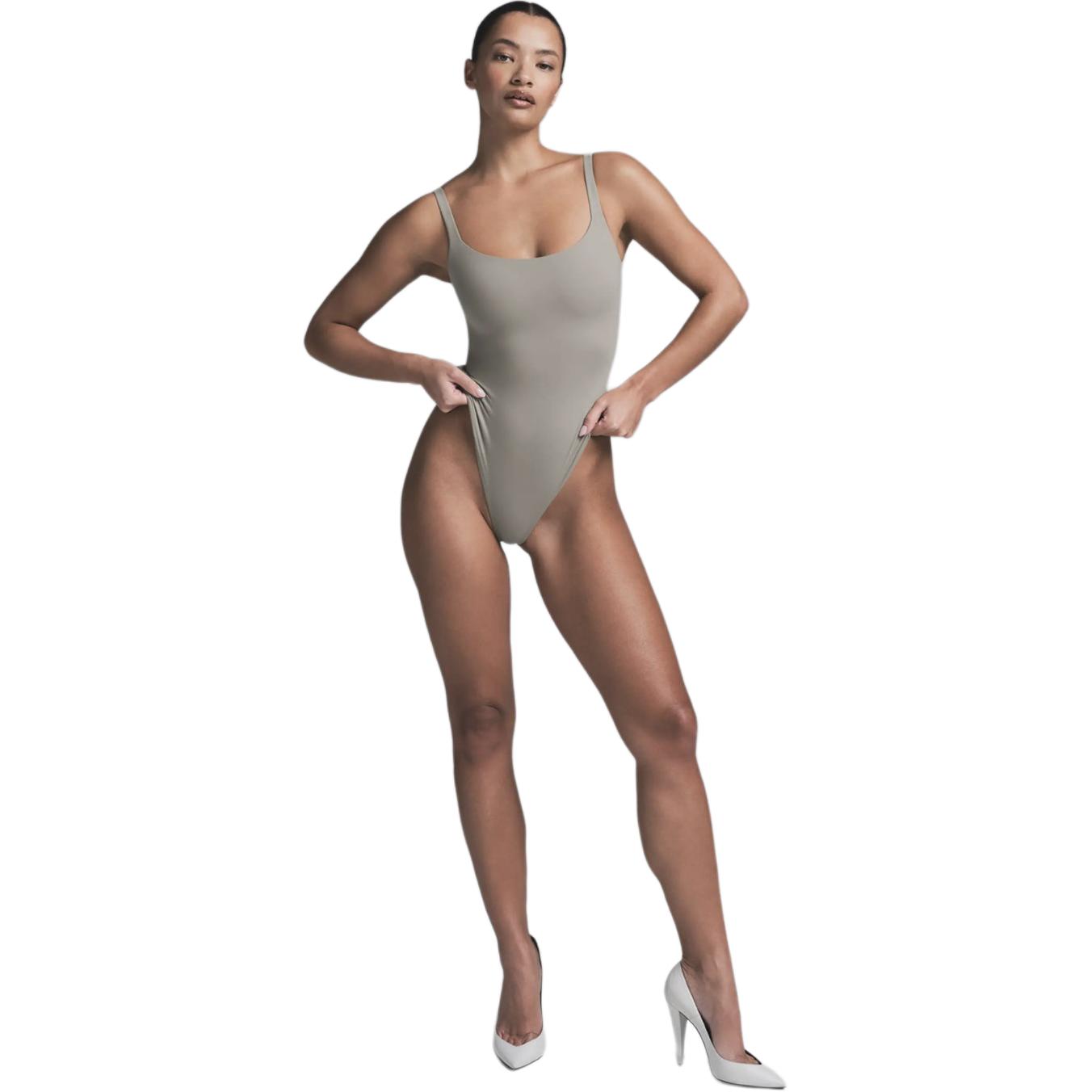 Женское танга Skims, Image Color
Женское танга Skims, Image Color