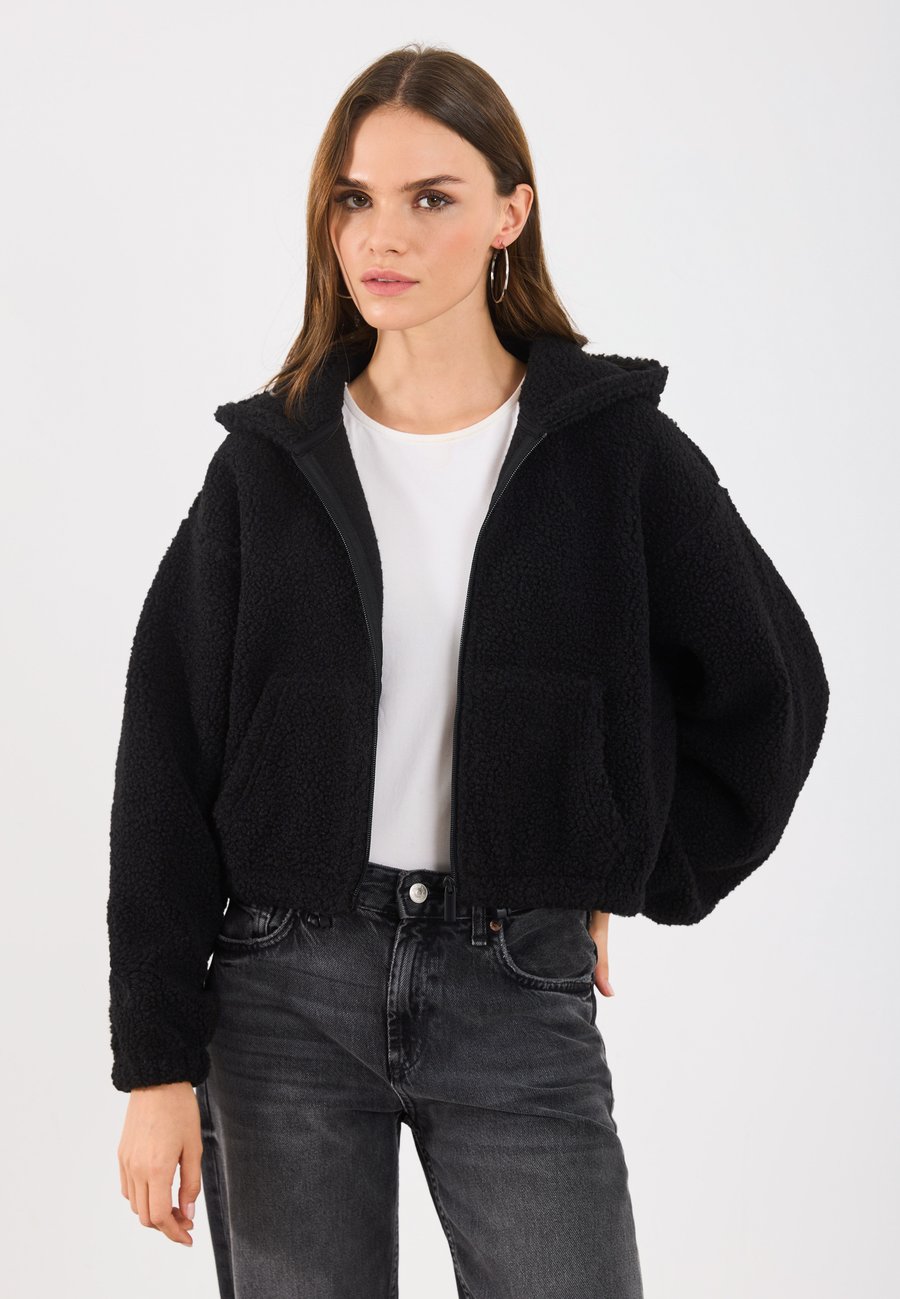 Толстовка Even&Odd Zip-up sweatshirt, Black
Толстовка Even&Odd Zip-up sweatshirt, Black