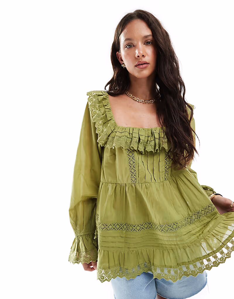 Топ с квадратным вырезом из микса кружева и шитья зеленого цвета Asos Design
Топ с квадратным вырезом из микса кружева и шитья зеленого цвета Asos Design