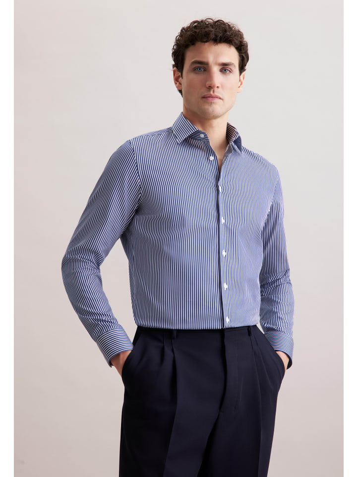 Рубашка делового кроя темно-синего цвета Seidensticker
Рубашка делового кроя темно-синего цвета Seidensticker