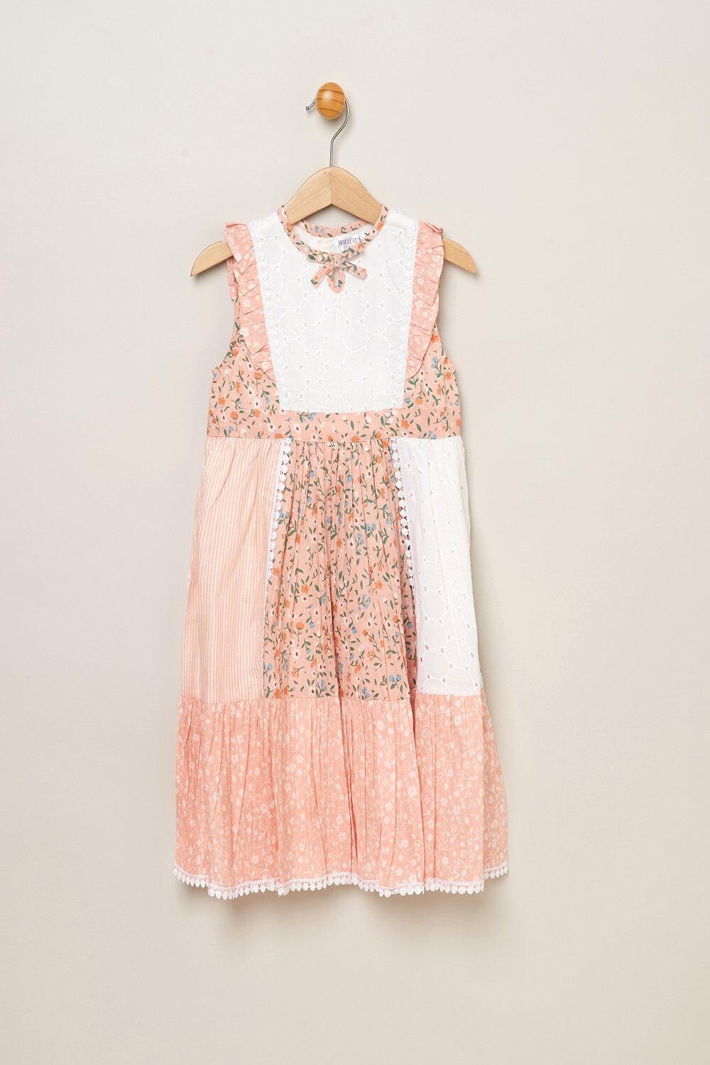 Платье в стиле пэтч-ворк с рукавами с оборками Miss, розовый, Оранжевый, Платье в стиле пэтч-ворк с рукавами с оборками Miss, розовый
Платье в стиле пэтч-ворк с рукавами с оборками Miss, розовый, Оранжевый, Платье в стиле пэтч-ворк с рукавами с оборками Miss, розовый