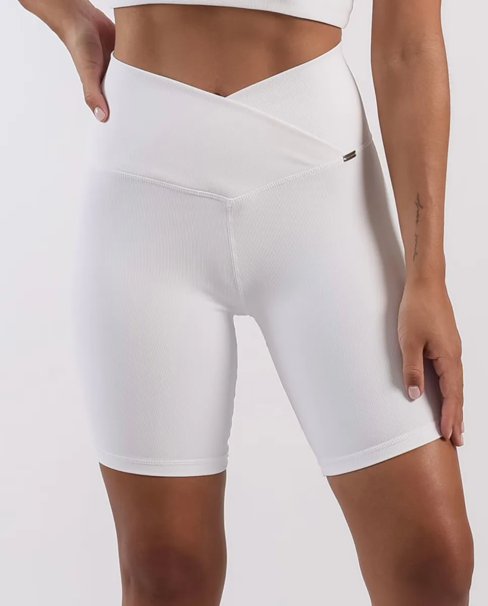 Женские спортивные шорты из переработанной ткани Believe Athletics, белый
Женские спортивные шорты из переработанной ткани Believe Athletics, белый