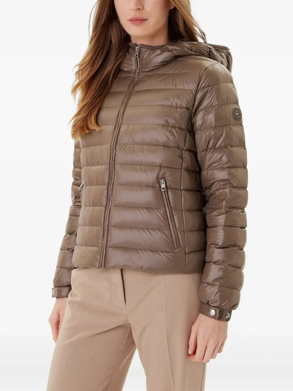 Стеганая куртка с капюшоном Tommy Hilfiger, коричневый
Стеганая куртка с капюшоном Tommy Hilfiger, коричневый