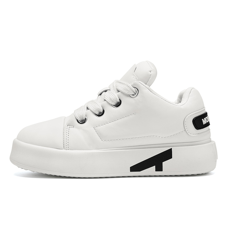 Boogie Bear Повседневные туфли мужские низкие цвета экрю/черный
Boogie Bear Повседневные туфли мужские низкие цвета экрю/черный