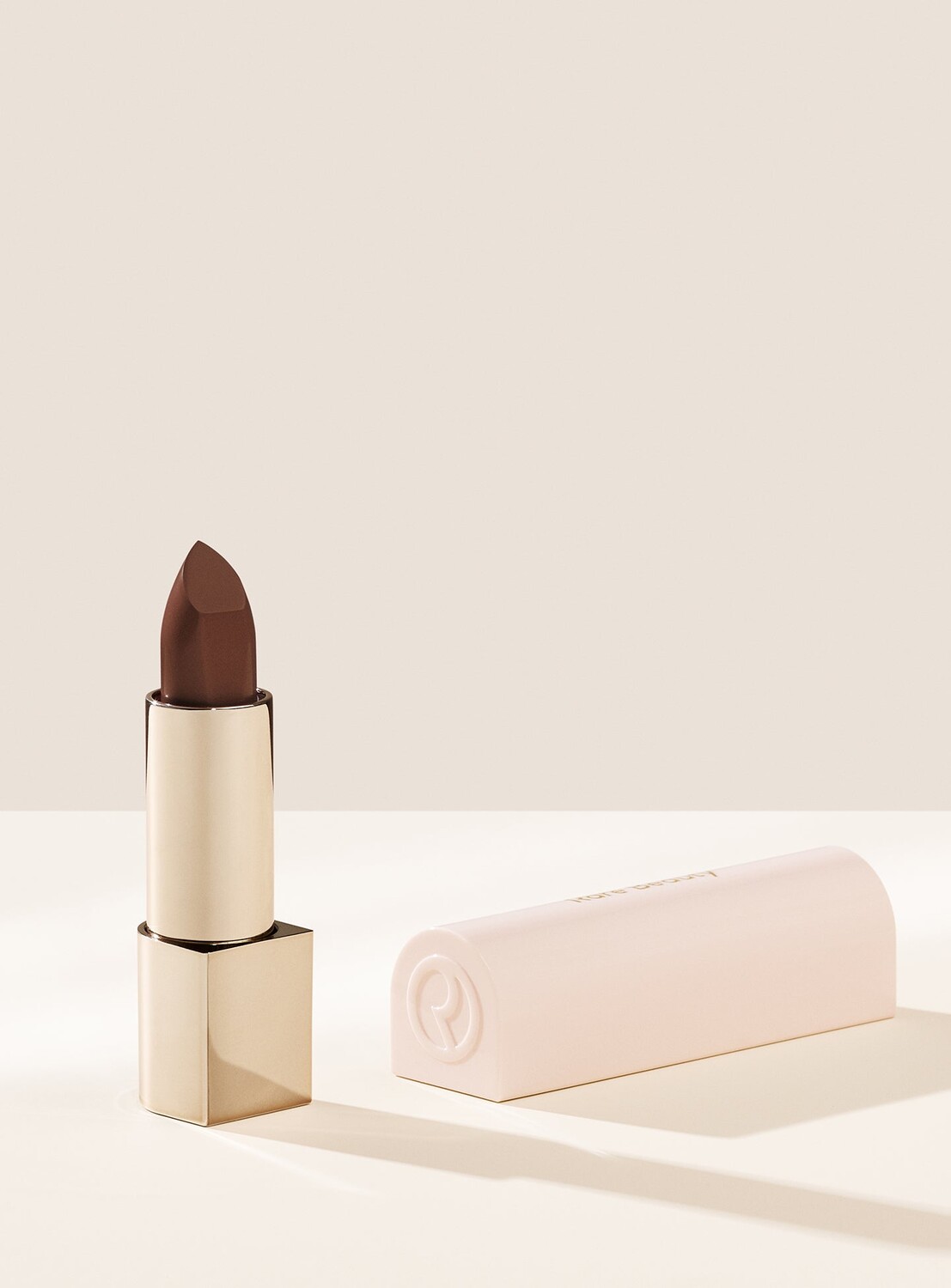 Матовая помада «Добрые слова» Rare Beauty, цвет strong/rich chocolate brown, 3.5 гр
Матовая помада «Добрые слова» Rare Beauty, цвет strong/rich chocolate brown, 3.5 гр