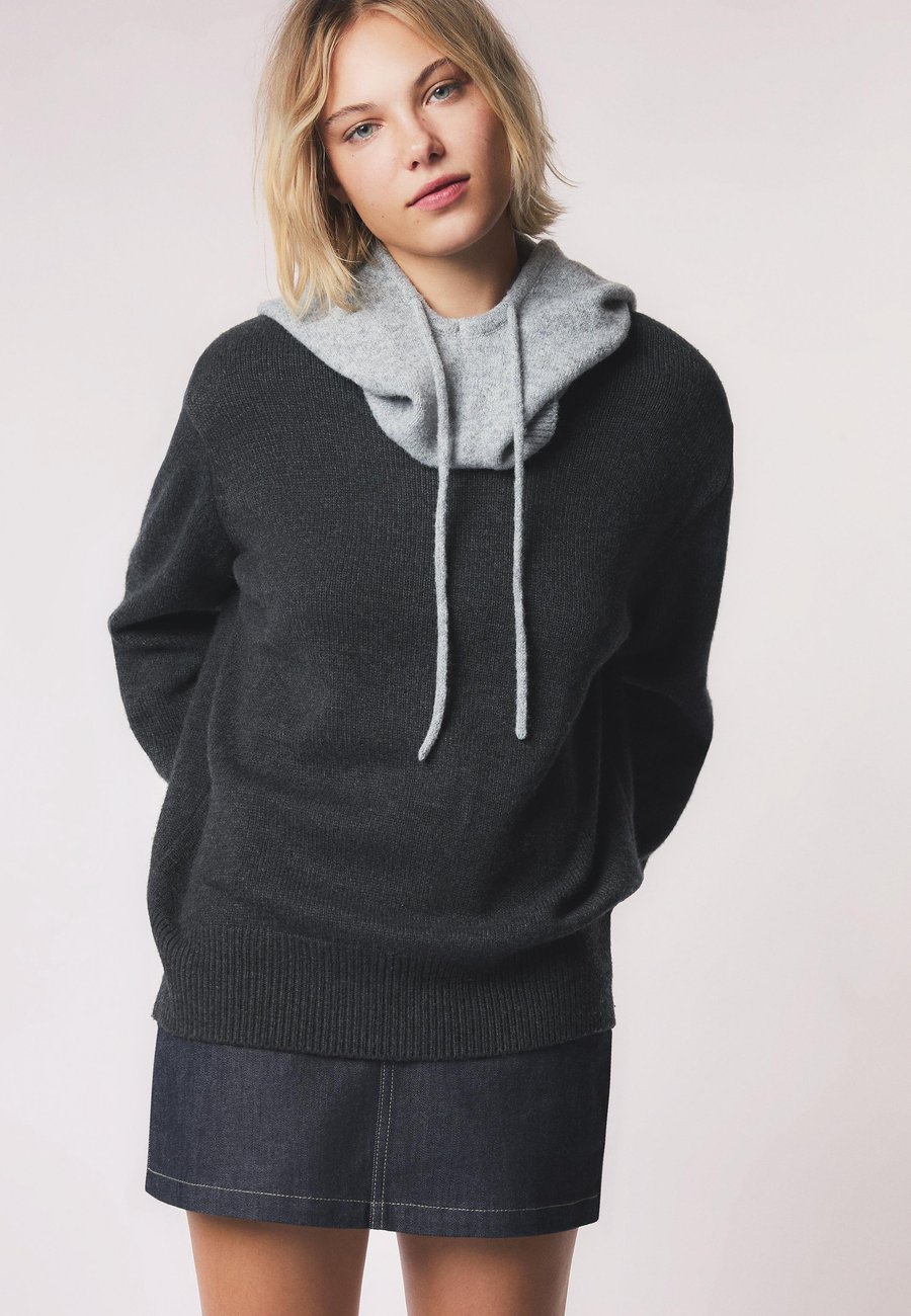 Шапка Bershka BALACLAVA, Grey
Шапка Bershka BALACLAVA, Grey