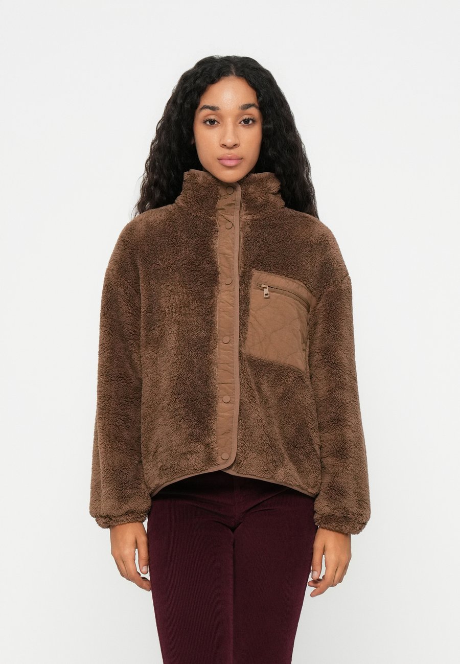 Флисовая куртка ONLY ONLCONTACT LIFE, Cocoa Créme/Light Brown
Флисовая куртка ONLY ONLCONTACT LIFE, Cocoa Créme/Light Brown