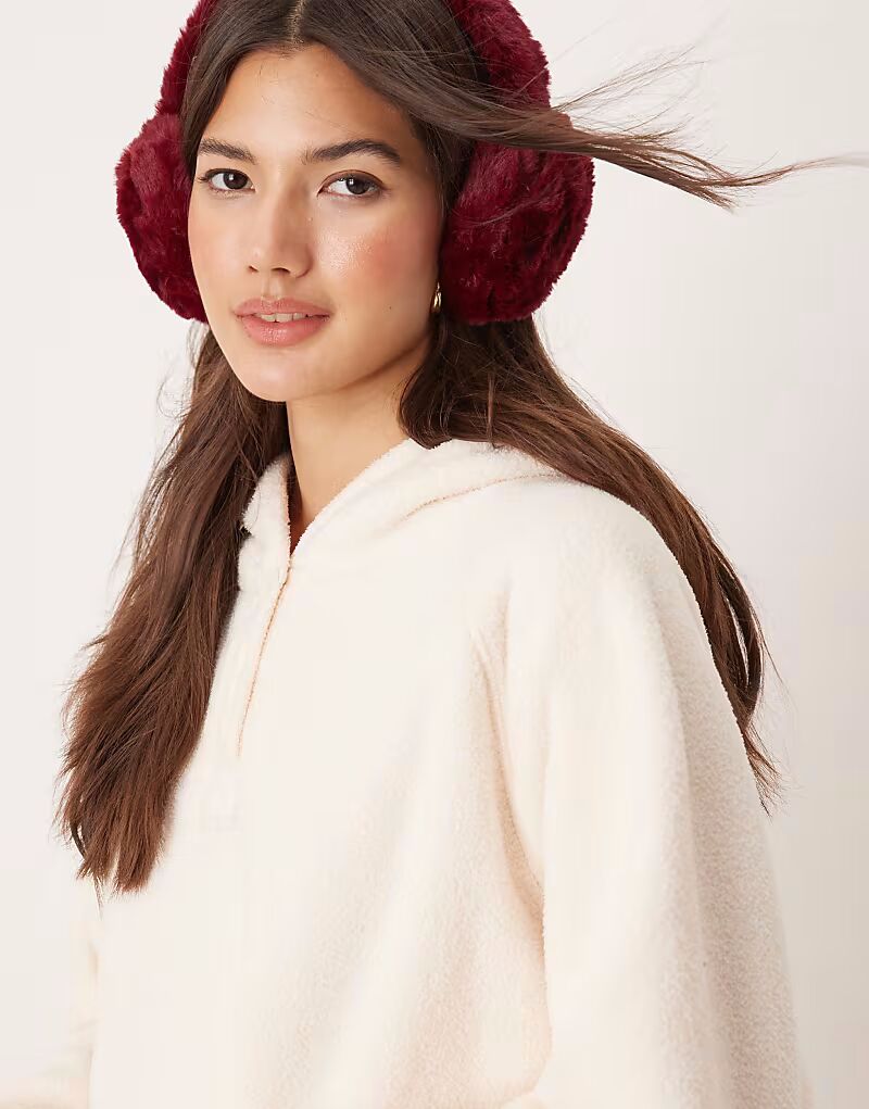 Толстовка с капюшоном из микрофлиса ASOS DESIGN кремового цвета
Толстовка с капюшоном из микрофлиса ASOS DESIGN кремового цвета