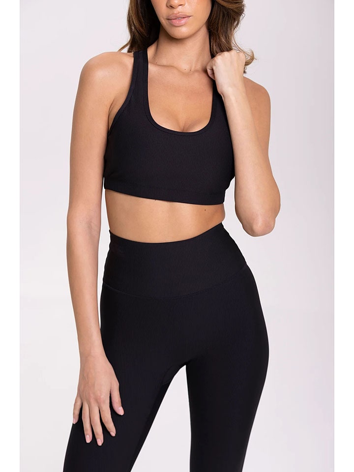 Onamaste Спортивный бюстгальтер "Лотус" черного цвета - низкий вырез
Onamaste Спортивный бюстгальтер "Лотус" черного цвета - низкий вырез