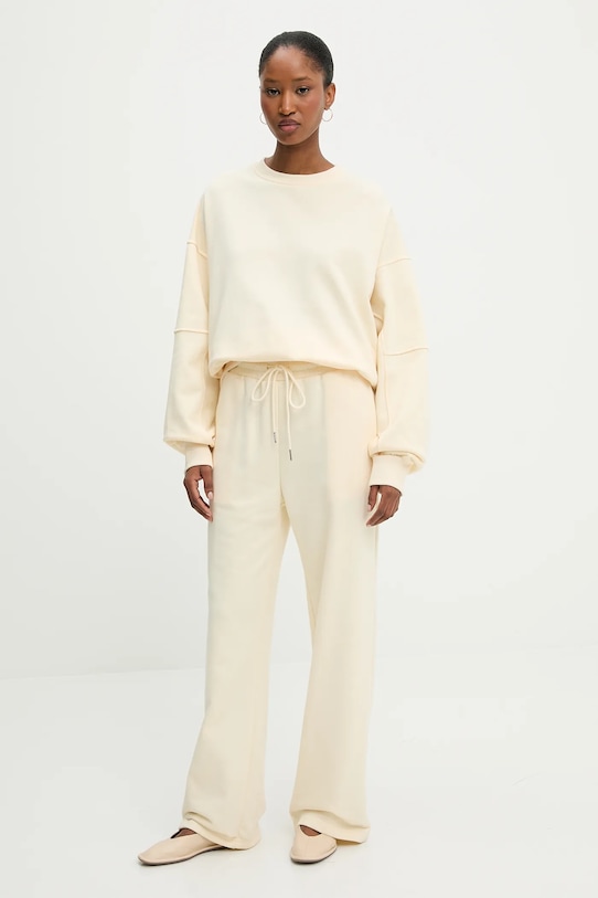 Спортивный костюм Answear.Lab, бежевый
Спортивный костюм Answear.Lab, бежевый