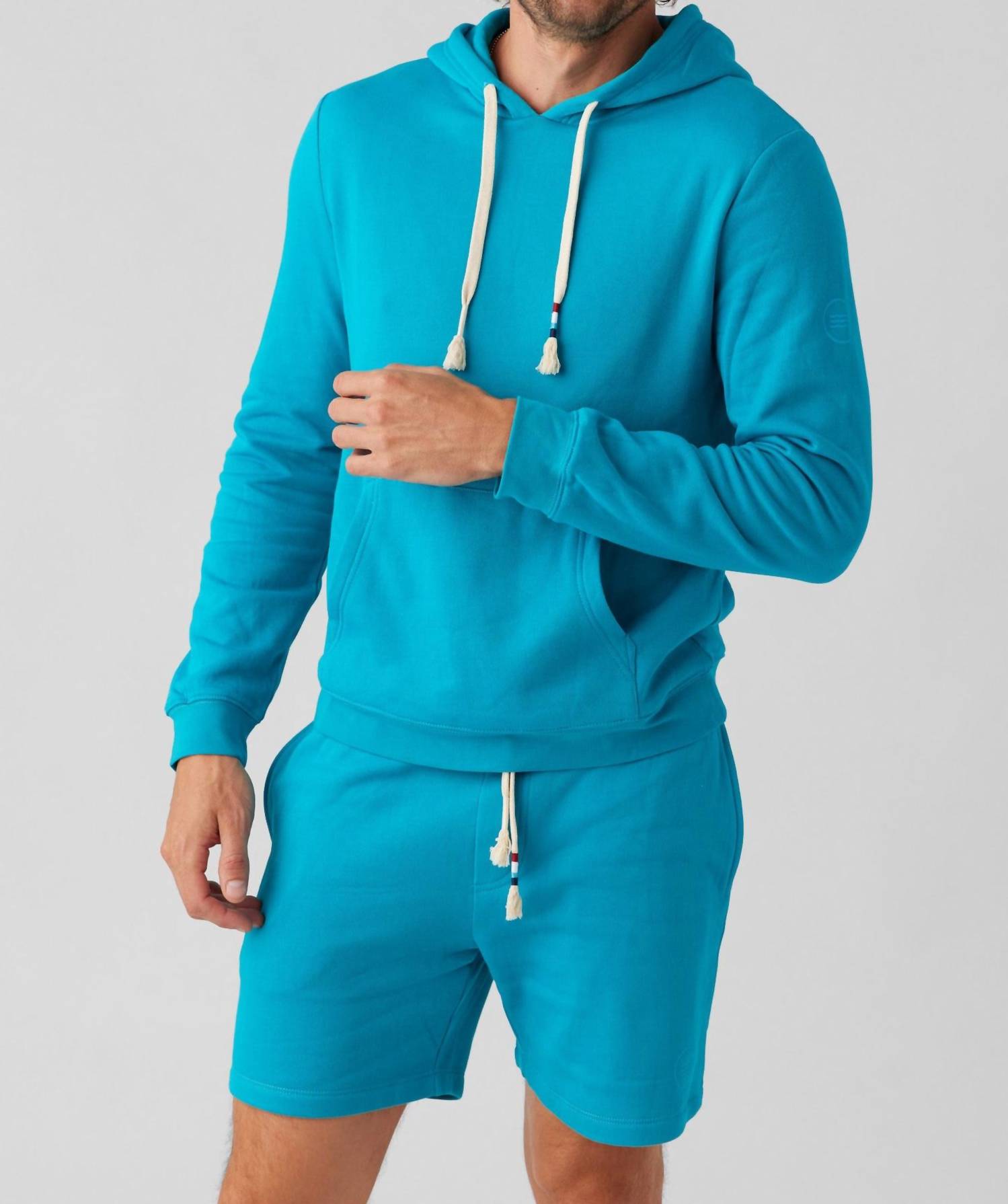 Толстовка Circle Waves в Прибалтике Sol Angeles, цвет baltic
Толстовка Circle Waves в Прибалтике Sol Angeles, цвет baltic