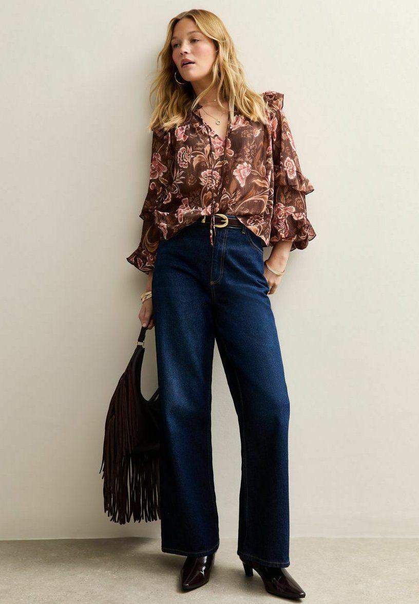 Блуза New Look FLORAL FRILLY SLEEVE , Brown Pattern/Brown
Блуза New Look FLORAL FRILLY SLEEVE , Brown Pattern/Brown