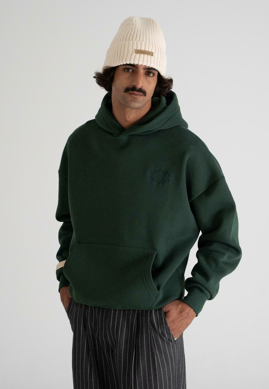 Худи PROHIBITED Hoodie, British Racing Green/Green
Худи PROHIBITED Hoodie, British Racing Green/Green