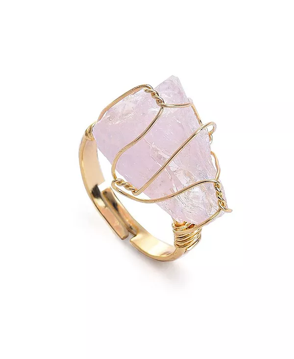 Женское коктейльное кольцо с белым абстрактным камнем Sohi, white
Женское коктейльное кольцо с белым абстрактным камнем Sohi, white