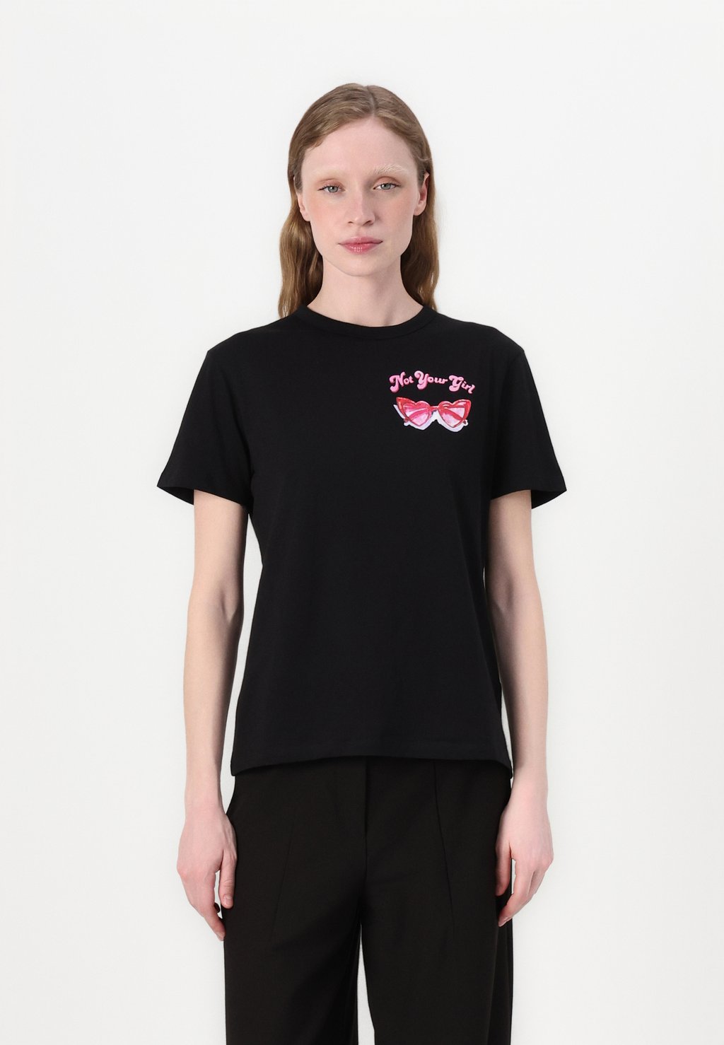 Футболка с принтом DAMACIA HUGO, черный
Футболка с принтом DAMACIA HUGO, черный