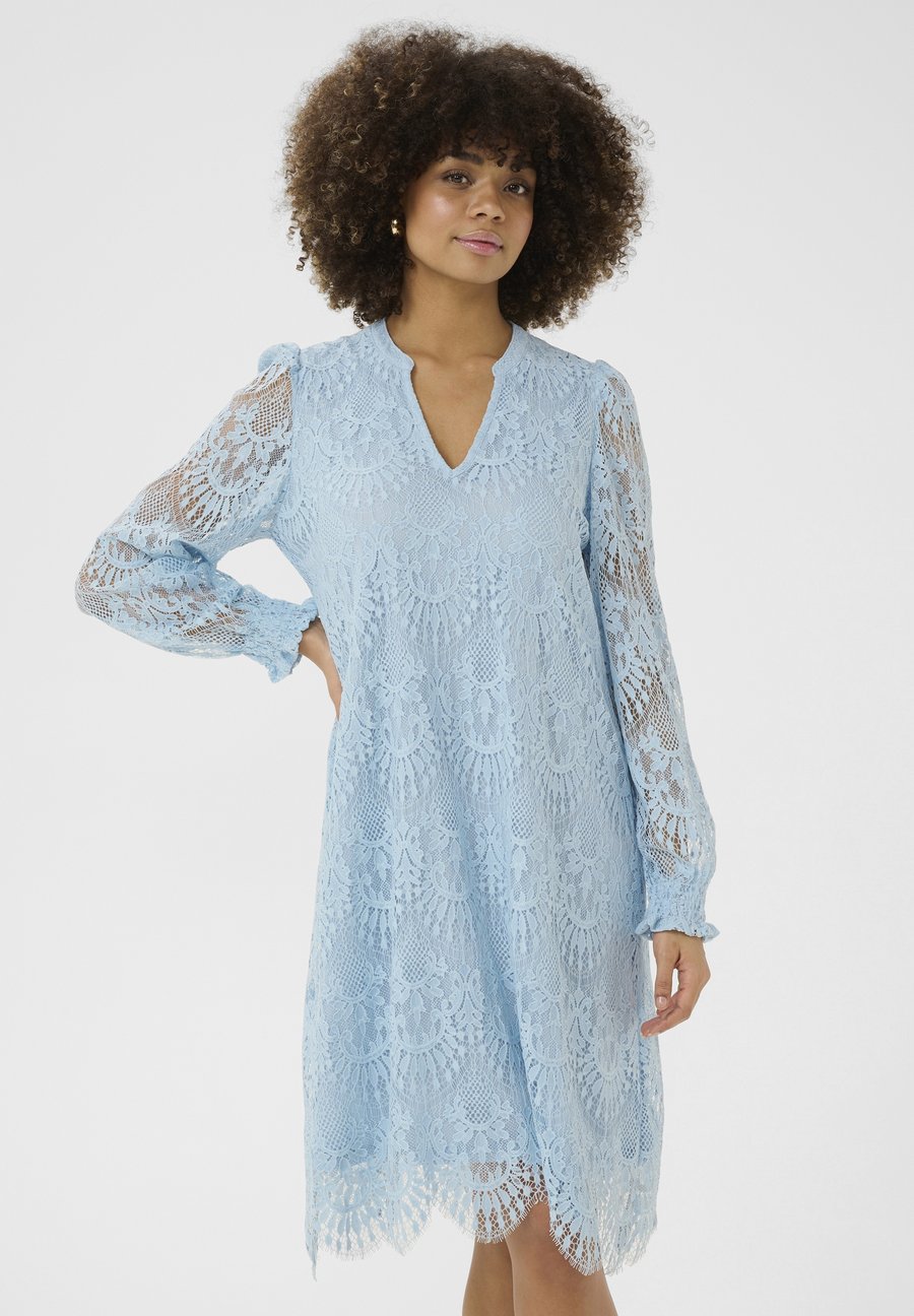 Платье Culture CUBELLIS OKRAM GISELLE, Cashmere Blue/Light Blue
Платье Culture CUBELLIS OKRAM GISELLE, Cashmere Blue/Light Blue