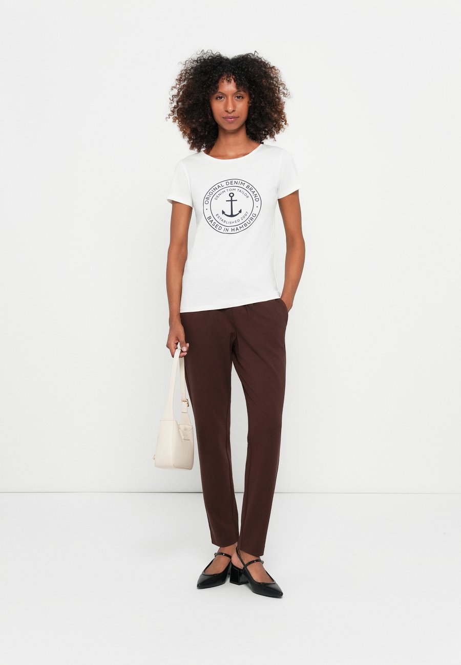 Футболка TOM TAILOR DENIM BASIC TEE 2 PACK, Sky Captain Blue/White/Dark Blue, Белый, Футболка TOM TAILOR DENIM BASIC TEE 2 PACK, Sky Captain Blue/White/Dark Blue
Футболка TOM TAILOR DENIM BASIC TEE 2 PACK, Sky Captain Blue/White/Dark Blue, Белый, Футболка TOM TAILOR DENIM BASIC TEE 2 PACK, Sky Captain Blue/White/Dark Blue