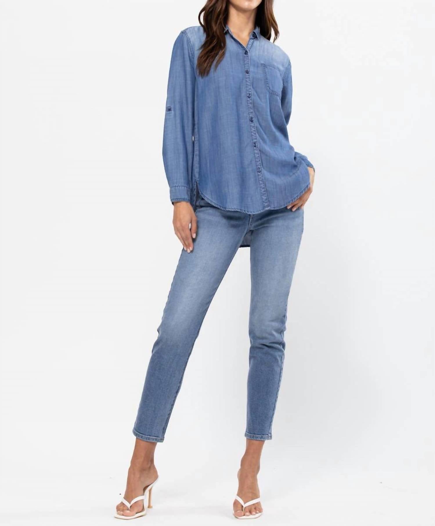 Классическая рубашка с длинным рукавом на пуговицах из тенсела в темной стирке Sneak peek, Dark Wash
Классическая рубашка с длинным рукавом на пуговицах из тенсела в темной стирке Sneak peek, Dark Wash