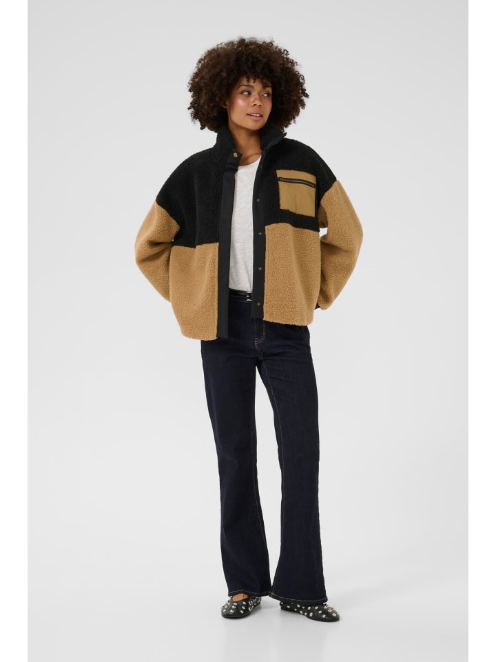 Куртка CUbalo Oversize в цвете Black/Cub CULTURE
Куртка CUbalo Oversize в цвете Black/Cub CULTURE