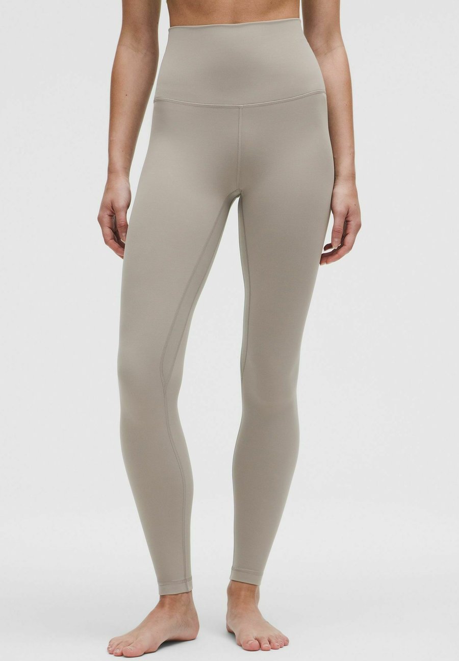 Леггинсы lululemon Align Super High-Rise 71cm, Warm Ash Grey/Taupe
Леггинсы lululemon Align Super High-Rise 71cm, Warm Ash Grey/Taupe